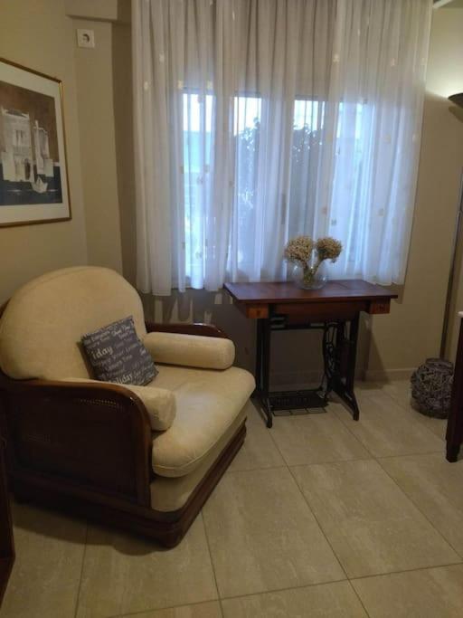 Kalamata Beach Maizonette Ground Floor And Semi-Basement With Yard Экстерьер фото